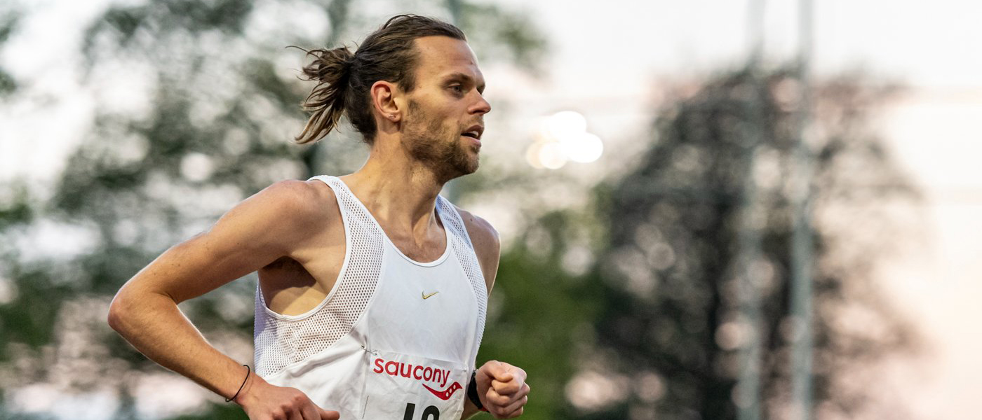Photo of Danny Bradford running