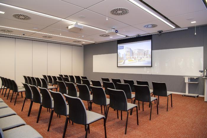 Seminar Suite 237B in theatre style