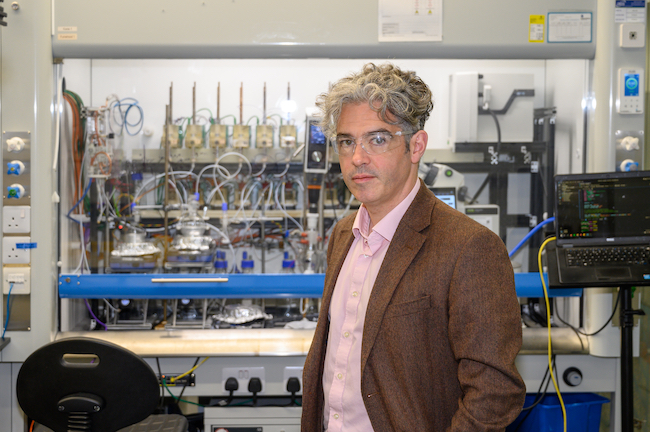 A portrait of Prof Lee Cronin in the Chemify Ltd lab