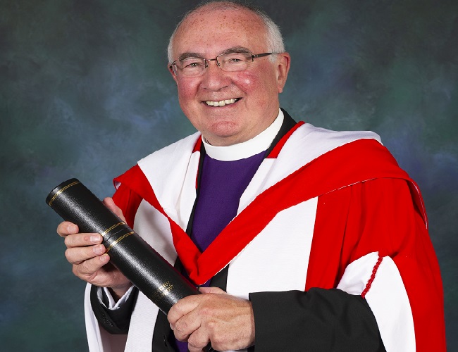 Honorary Degree official photos of Rev Dr Angus Morrison